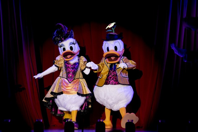 新ショー「ザ・ダイヤモンド・バラエティマスター」As to Disney artwork, logos and properties： (C) Disney