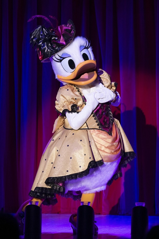 新ショー「ザ・ダイヤモンド・バラエティマスター」As to Disney artwork, logos and properties： (C) Disney