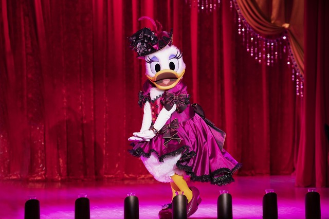 新ショー「ザ・ダイヤモンド・バラエティマスター」As to Disney artwork, logos and properties： (C) Disney