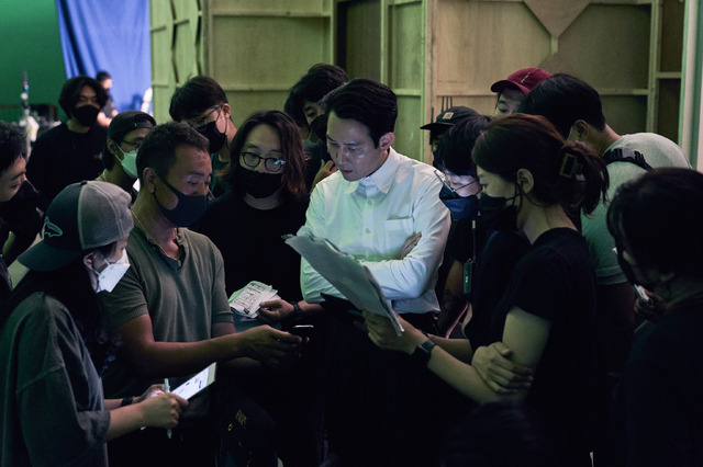 『ハント』メイキング　ⓒ 2022 MEGABOXJOONGANG PLUS M, ARTIST STUDIO & SANAI PICTURES, ALL RIGHTS RESERVED.