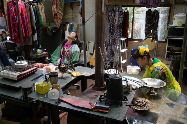 『愚鈍の微笑み』Ⓒ春巻号