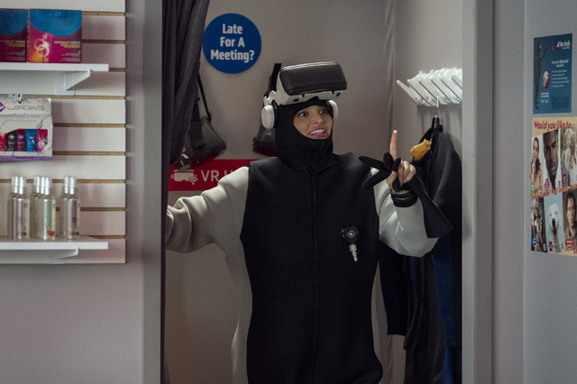 「アップロード ～デジタルなあの世へようこそ～」© Amazon Studios