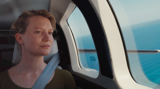 『ブルーバック あの海を見ていた』©2022 ARENAMEDIA PTY LTD, SCREENWEST (AUSTRALIA) LTD AND SCREEN AUSTRALIA