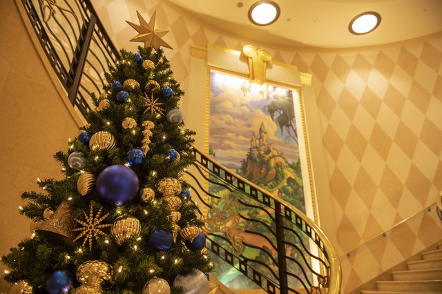 冬のスペシャルイベント「ディズニー・クリスマス」11月8日（水）開幕、近日公開予定のテレビCMをWEB先行公開 As to Disney artwork, logos and properties： (C) Disney