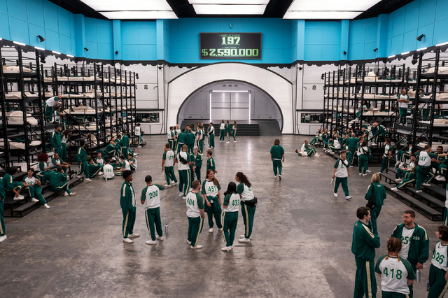 「イカゲーム：ザ・チャレンジ」© 2023 Netflix, Inc.