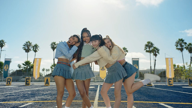 ウア「The Debut: Dream Academy」（ザ デビュー ドリーム アカデミー）　（C）HYBE UMG LLC.