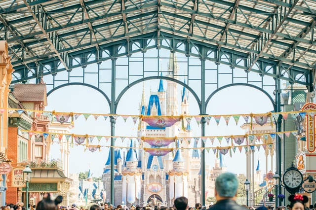 人気メニューのうきわまんが40周年バージョンに！おいしく食べて東京ディズニーリゾートをお祝い