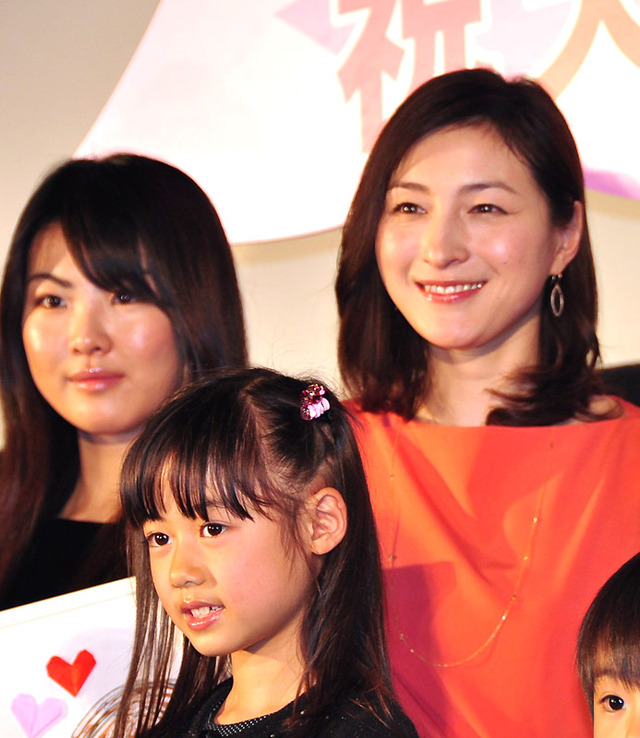 広末涼子／『桜、ふたたびの加奈子』初日舞台挨拶