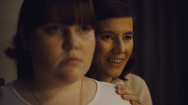 『ファミリー・ディナー』© 2022 Capra Film GmbH & Film AG GmbH All rights reserved