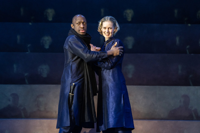 NTLive『オセロー』 ©️ Johan Persson