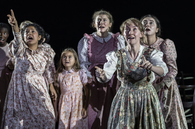 NTLive『るつぼ』 ©️ Johan Persson