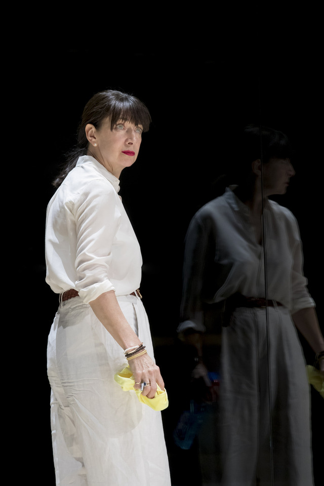 　NTLive『イェルマ』 ©️ Johan Persson