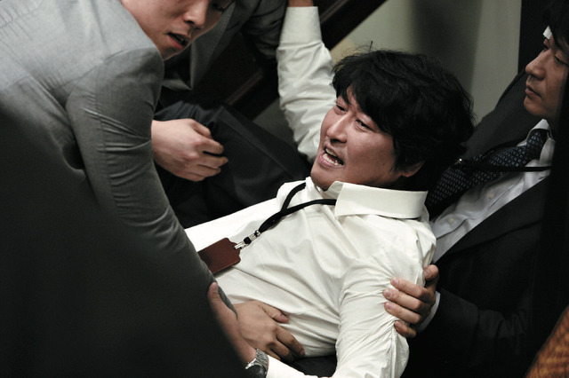 『義兄弟 SECRET REUNION』©2010 SHOWBOX / MEDIAPLEX ALL RIGHTS RESERVED