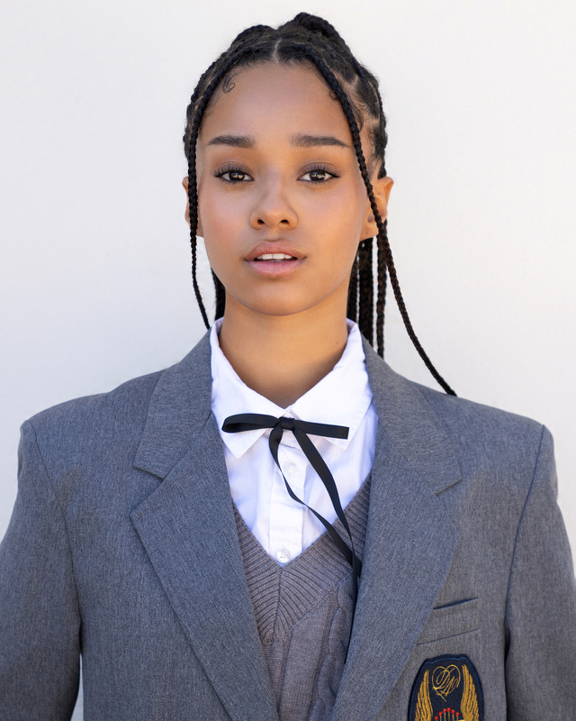 マノン「The Debut：Dream Academy」（C）HYBE UMG LLC.