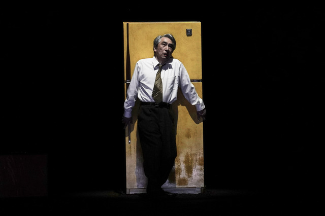 2022年『セールスマンの死』舞台写真／撮影：細野晋司