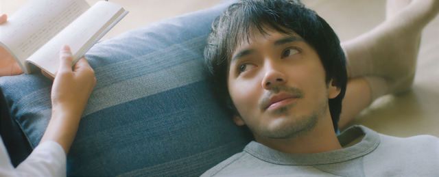 『隣人X 疑惑の彼女』©2023 映画「隣人X 疑惑の彼女」製作委員会 ©パリュスあや子／講談社