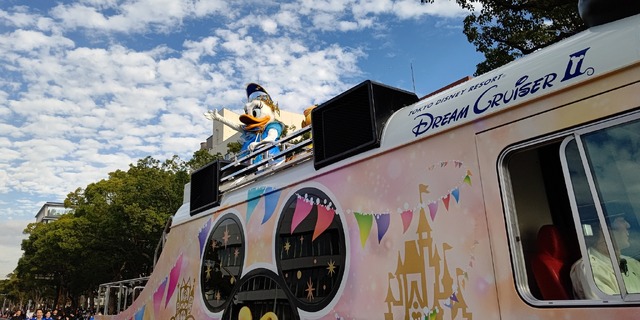 ミッキー＆フレンズの登場に7万人が笑顔に！千葉県誕生150周年記念パレードに東京ディズニーリゾートも参加