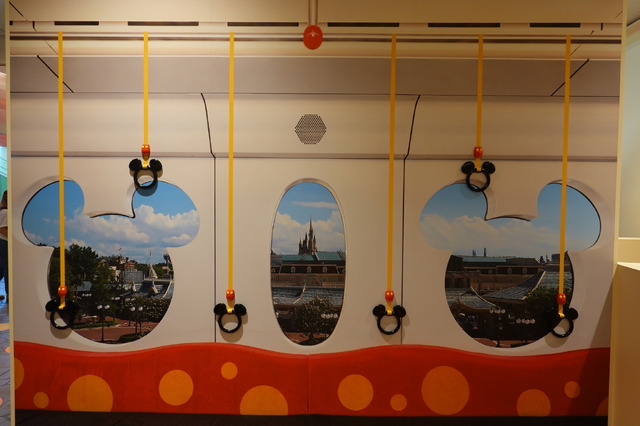 運転手気分も楽しめちゃう！リゾートライナーをテーマにした展示「Enjoy the ride! Resort Liner」体験