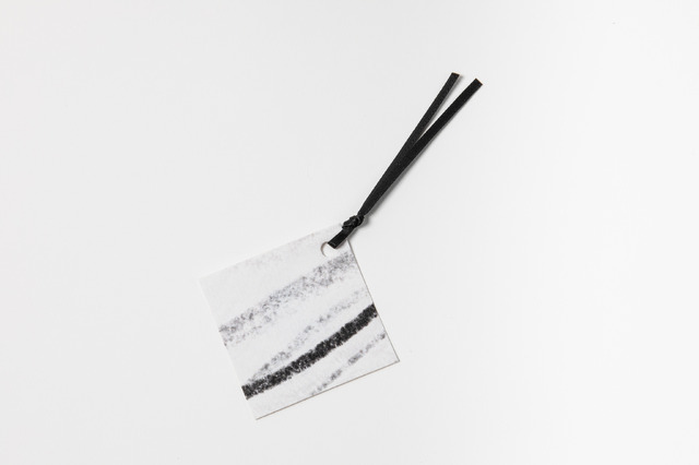 シアターバナー・アップサイクルチャーム（SPECIAL LIMITED EDITION 、LIMITED EDITION に封入）上映期間中、全国の映画館で掲出されていたバナーをアップサイクルして作ったチャーム『THE FIRST SLAM DUNK』© I.T.PLANNING,INC.© 2022 THE FIRST SLAM DUNK Film Partners