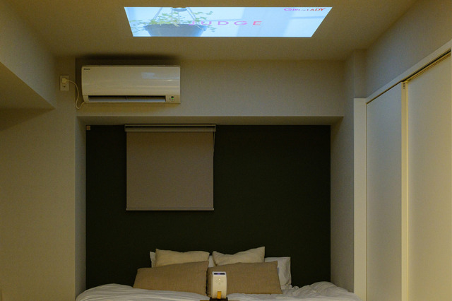 映画ファンにおすすめ、見た目も機能性も優秀！ BenQのフルHD天井シアタープロジェクター「GV31」を使ってみた