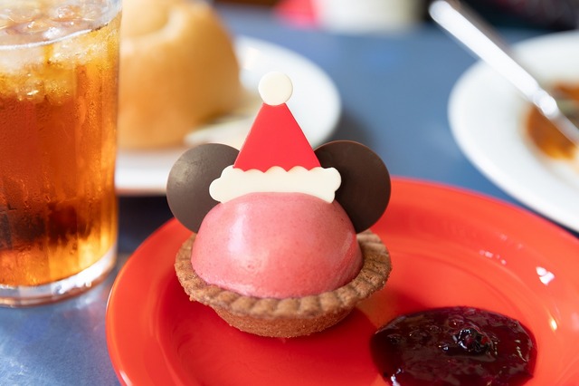 ホリデー期間の注目フードを食べ歩き！スペシャルイベント「ディズニー・クリスマス」