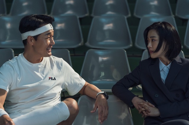 『ジェントルマン』(c) 2022 CONTENTS WIVIE & TROOXSTER ALL RIGHTS RESERVED.