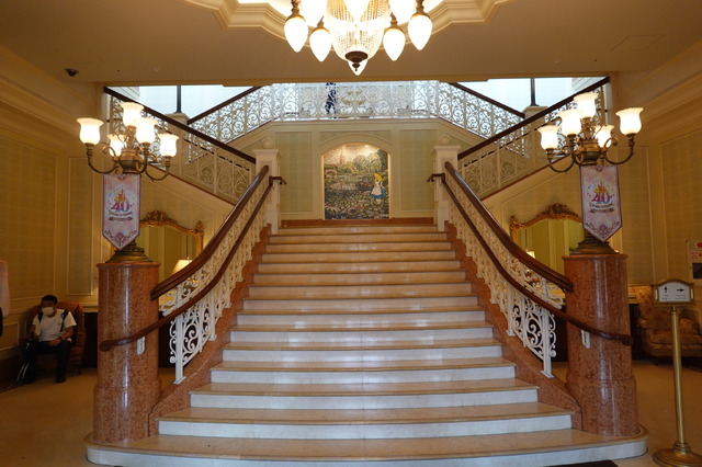 館内のデコレーション（編集部撮影）