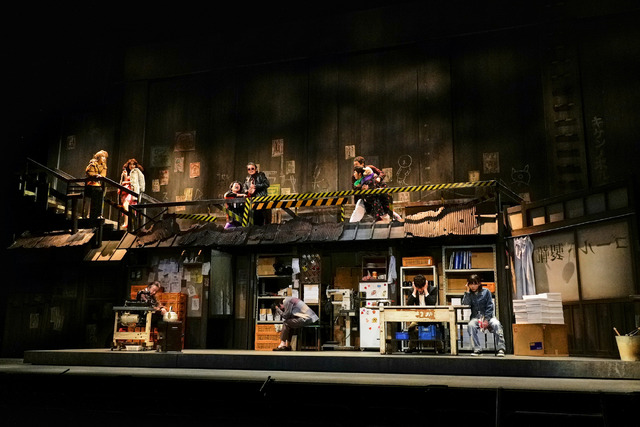 舞台「パラサイト」撮影・細野晋司