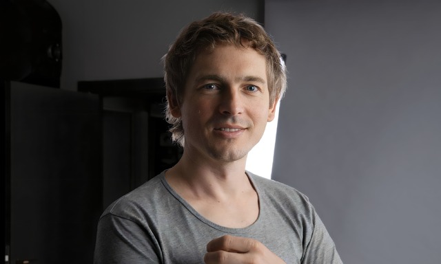 『ファイアバード』© FIREBIRD PRODUCTION LIMITED MMXXI. ALL RIGHTS RESERVED / ReallyLikeFilms