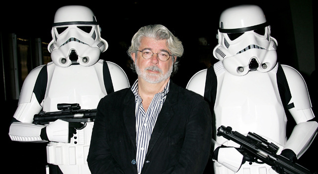 ストーム・トルーパーに確保されてしまったジョージ・ルーカス監督／『スター・ウォーズ』-(C) Getty Images
