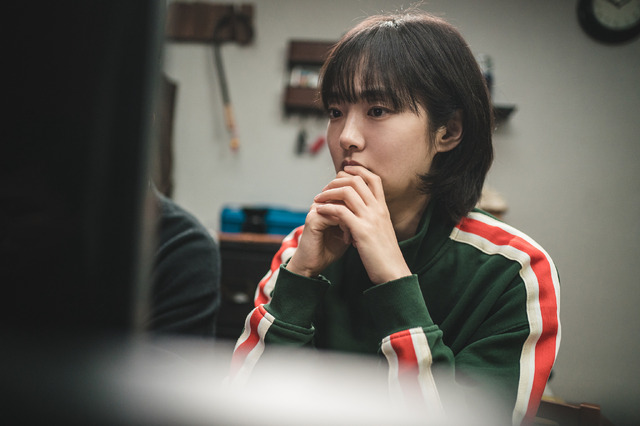 『殺し屋たちの店』1話　© 2024 Disney and its related entities