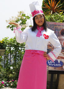 最近、料理をよくするというしずちゃん。「切るのは得意」とか