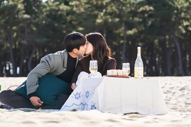 「社長をスマホから救い出せ!~恋の力でロック解除~」© 2022 KT StudioGenie Co.,Ltd. All Rights Reserved