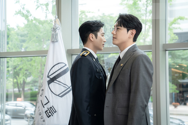 「財閥 x 刑事」© 2024 SBS & Studio S. All rights reserved.