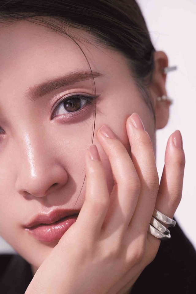 土屋太鳳フォトブック「たおリズム」撮影／𠮷田 崇