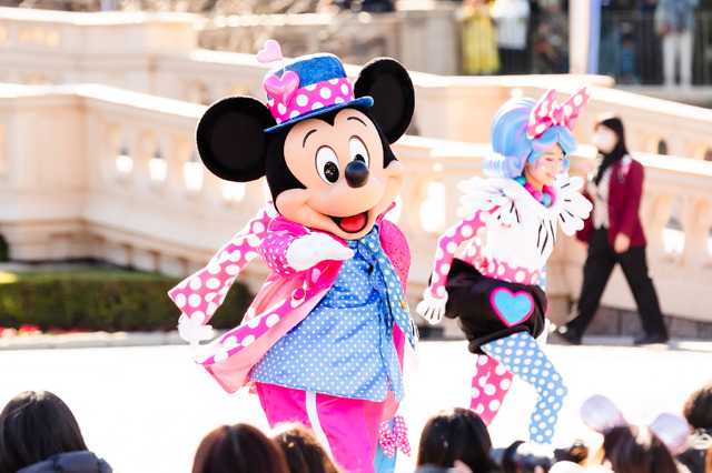 現在東京ディズニーランドで公演中のパレード「ミニー＠ファンダーランド」（編集部撮影）