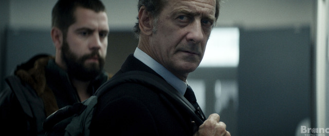 『カネと血』©️CURIOSA FILMS, NICK & CHLOE, COURAMIAUD