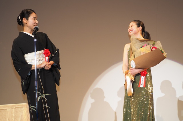 吉田羊、今田美桜／2024年エランドール賞授賞式