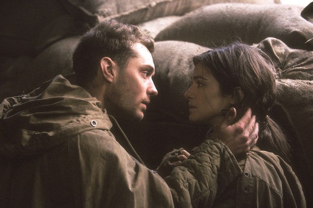 『スターリングラード』© MP Film Management DOS Productions GmbH & Co. KG. All Rights Reserved