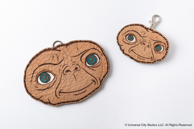 OJAGA DESIGN [E.T.] フェイス形パスケース、フェイス形キーホルダー© Universal City Studios LLC. All Rights Reserved.
