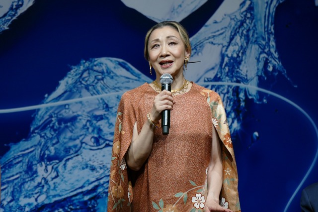 湯婆婆／銭婆：春風ひとみ