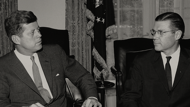 Netflixドキュメンタリー「ターニング・ポイント: 核兵器と冷戦」は3月12日独占配信