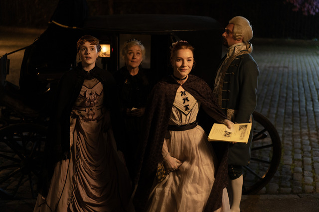 「ベルグレービア 新たなる秘密」© Carnival Film & Television Limited 2023.