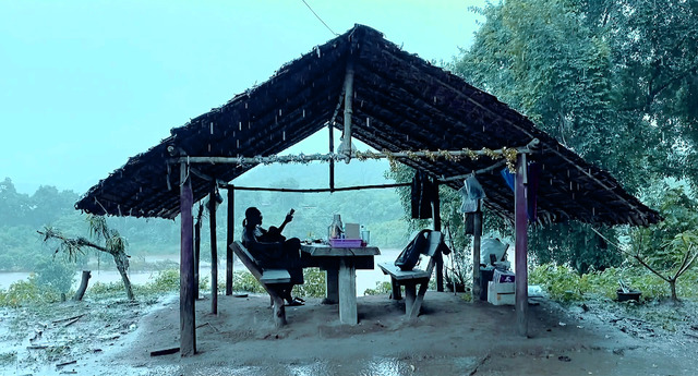 『夜明けへの道』©Thaw Win Kyar Phyu Production