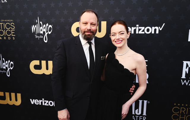 ヨルゴス・ランティモス監督＆エマ・ストーン Photo by John Shearer/Getty Images for Critics Choice Association