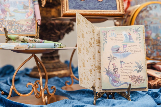 それは魔法の泉が導くディズニーファンタジーの世界！「ファンタジースプリングス」の 壮大な美しい世界をテーマにしたデザインのグッズが新登場