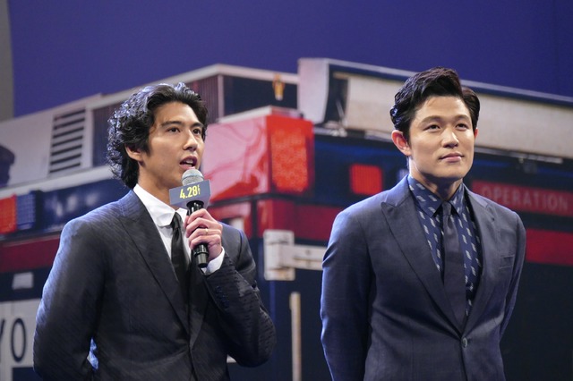 鈴木亮平 賀来賢人／劇場版『TOKYO MER～走る緊急救命室～』完成披露試写会