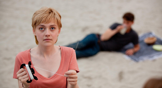 『17歳のエンディングノート』 -(C) 2012 Blueprint Pictures (Now) Limited, BBC and The British Film Institute. All Rights Reserved.