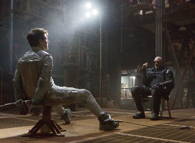 『オブリビオン』 -(C) 2013 Universal Studios. ALL RIGHTS RESERVED.