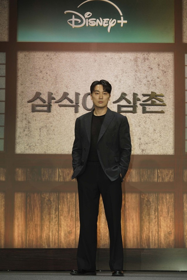 「サムシクおじさん」　© 2024 Disney and its related entities